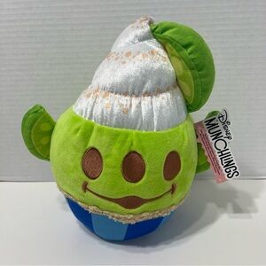 DISNEY Munchlings Squeeze-A-Munch Large Key Lime Cupcake  Alien plush Toy Story
